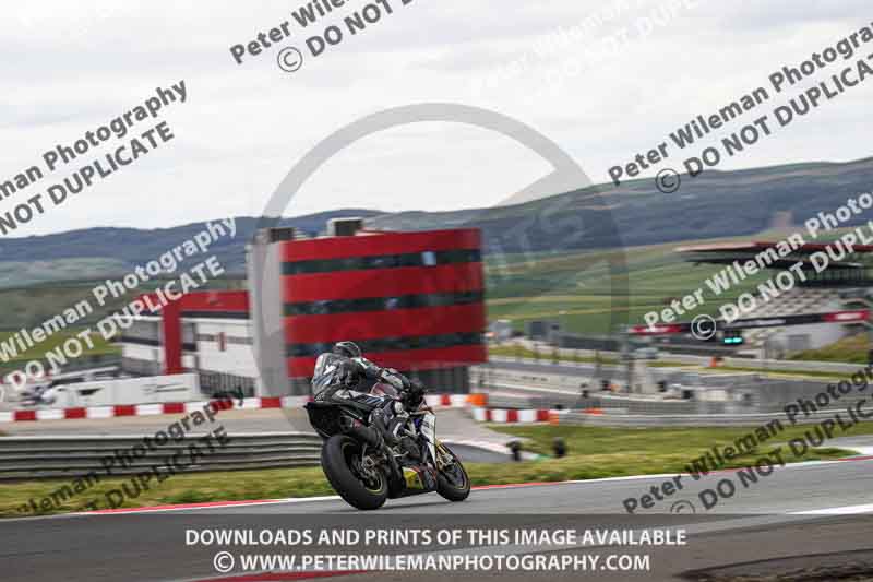 cadwell no limits trackday;cadwell park;cadwell park photographs;cadwell trackday photographs;enduro digital images;event digital images;eventdigitalimages;navarra;no limits trackdays;peter wileman photography;racing digital images;trackday digital images;trackday photos